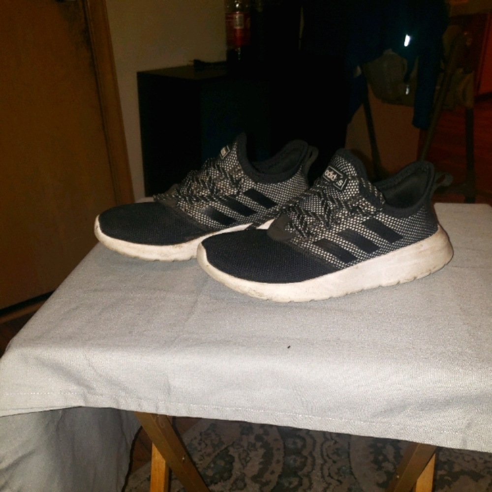 Youth adidas cloudform